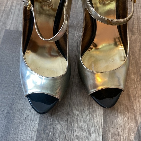 Miu Miu Platform Heels Gold Black Peep Toe - Picture 9 of 9